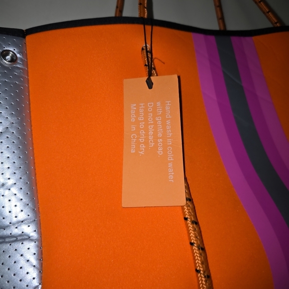 Haute Shore Greyson Tote "Wow" Stylish Pink & Orange Bag NWT (Flaws) - Picture 6 of 12